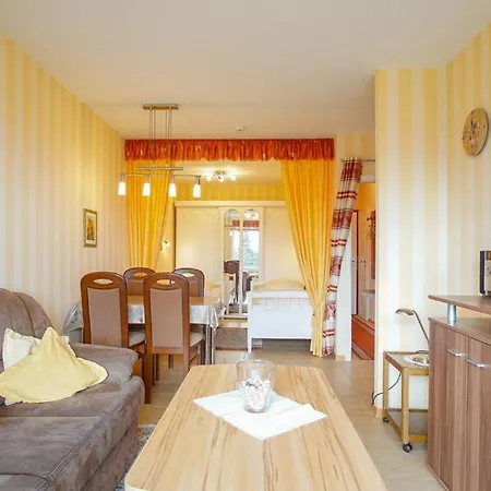 Vier Jahreszeiten, Haus I, 17 *