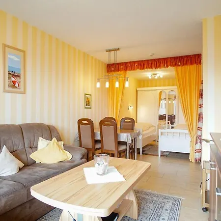 Vier Jahreszeiten, Haus I, 17 *